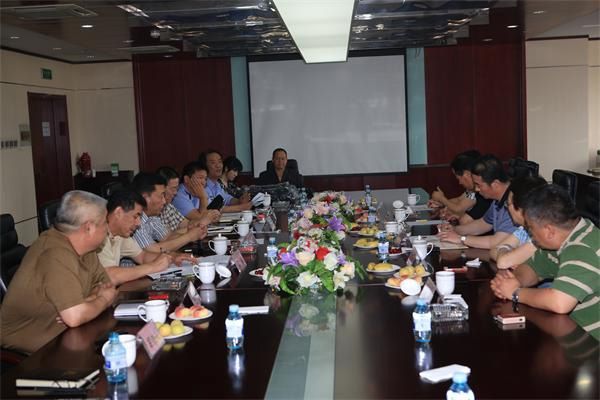 中国保安协会领导来京检查指导保安换装工作