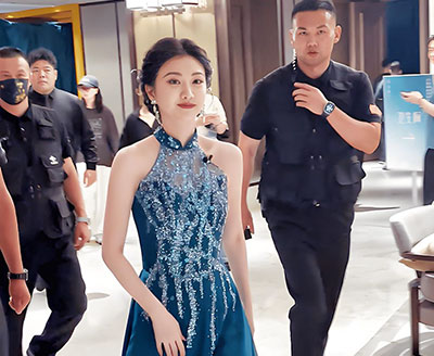 寰宇环保为景甜提供随行护卫